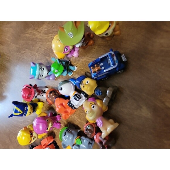 Cake topper Lot of PAW PATROL Action Figure Mini puppies dogs mixed lot - Picture 5 of 10